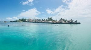 Blick auf die Insel Caye Caulker vor Belize City