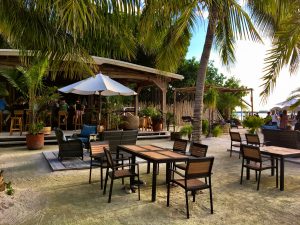 Bar des Iguana Reef Inn auf Caye Caulker